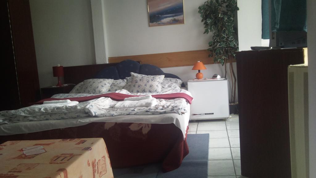 Lillafuered Kapuja Hotel Мішкольц Екстер'єр фото
