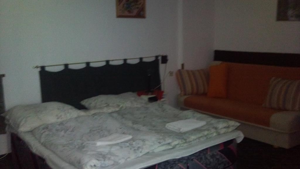 Lillafuered Kapuja Hotel Мішкольц Номер фото